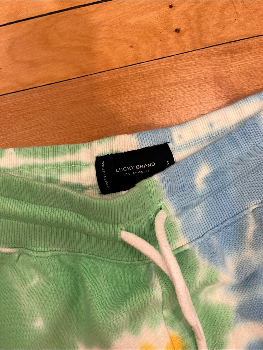 Lucky Brand Shorts - Picture 2 of 6